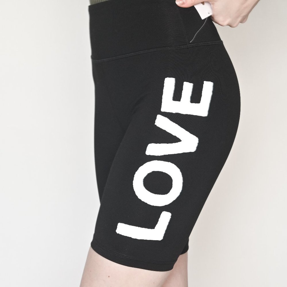 SPIRITUAL GANGSTER Love High-Rise Biker Shorts NWT - Picture 4 of 6